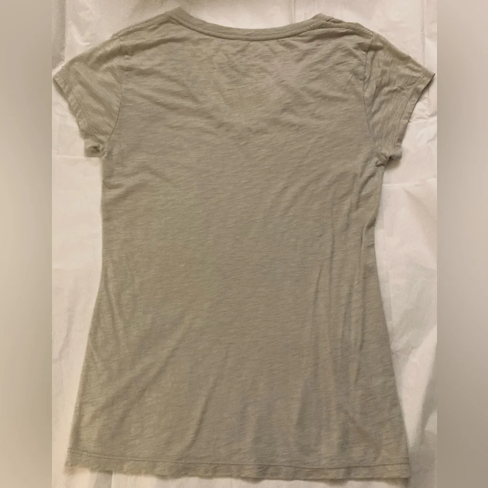 Taylor Swift “Red” 2012 v neck shirt - Picture 3 of 5